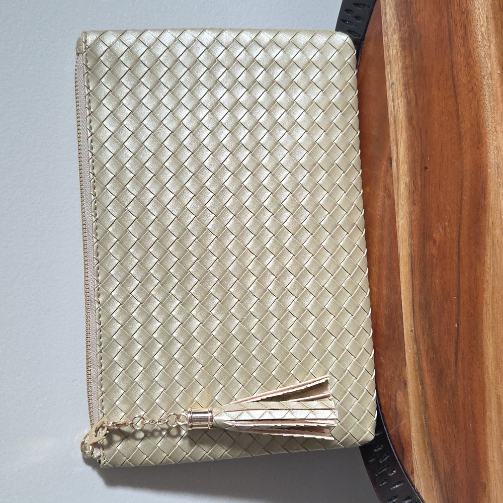 FAKE Bottega Clutch